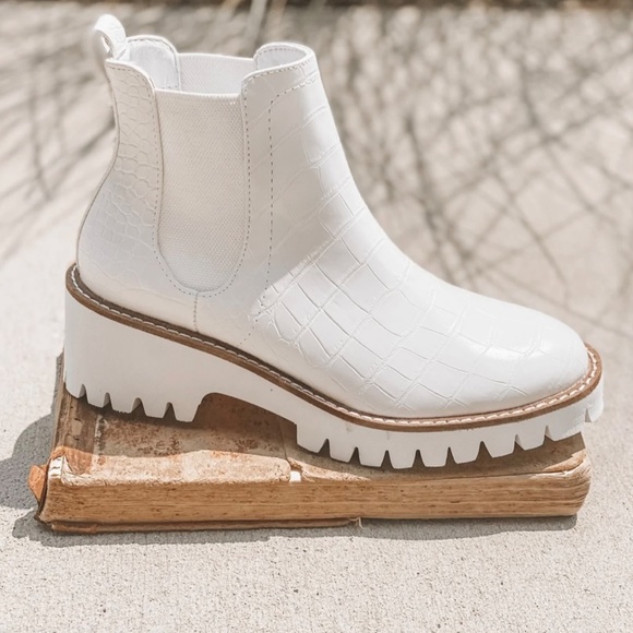 Boots - Picture 2 of 4